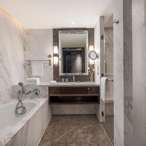 Horizon Club Room